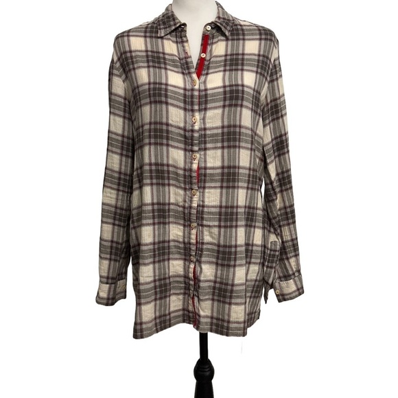 Johnny Was Tops - Johnny Was Workshop Silk Back Button Down Top. Size Small